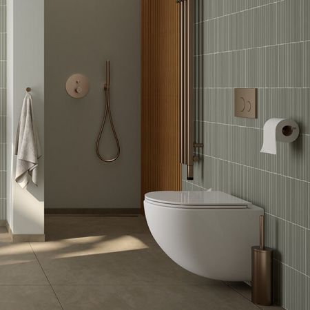 Set of Oltens Hamnes OneForm Stille wall-mounted PureRim WC bowl with the Ovan Slim soft close toilet seat, white 42049000