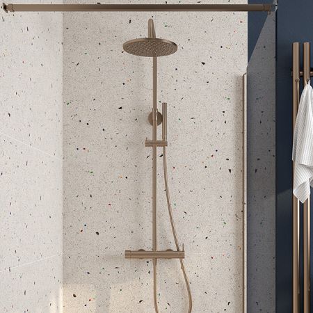 Oltens Molle Numa wall-mounted bath and shower set with rain shower head, brushed copper 36506610