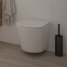 Satz aus Oltens Jog Stille wandmontiertes PureRim-Toilettenbecken mit langsam schließendem Toilettensitz, 42031000 zdj.4