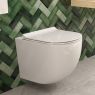 Satz aus Oltens Hamnes wandmontiertes PureRim-Toilettenbecken mit SmartClean-Schicht mit langsam schließendem Slim-Toilettensitz 42515000 zdj.15
